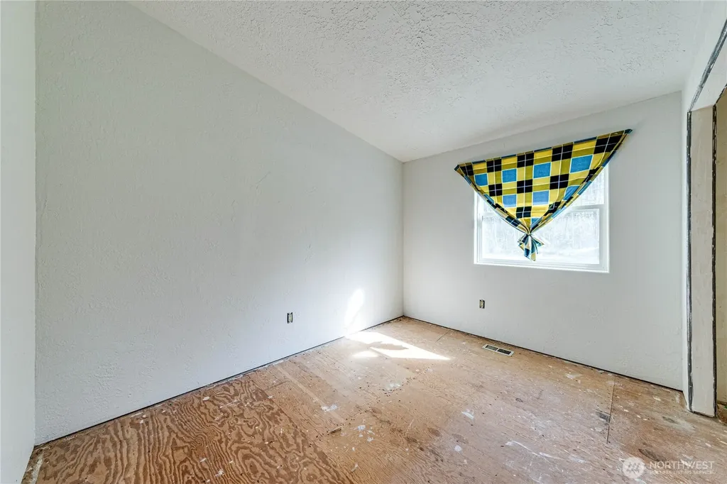 3962 Deer Park Road Port Angeles WA 98362
