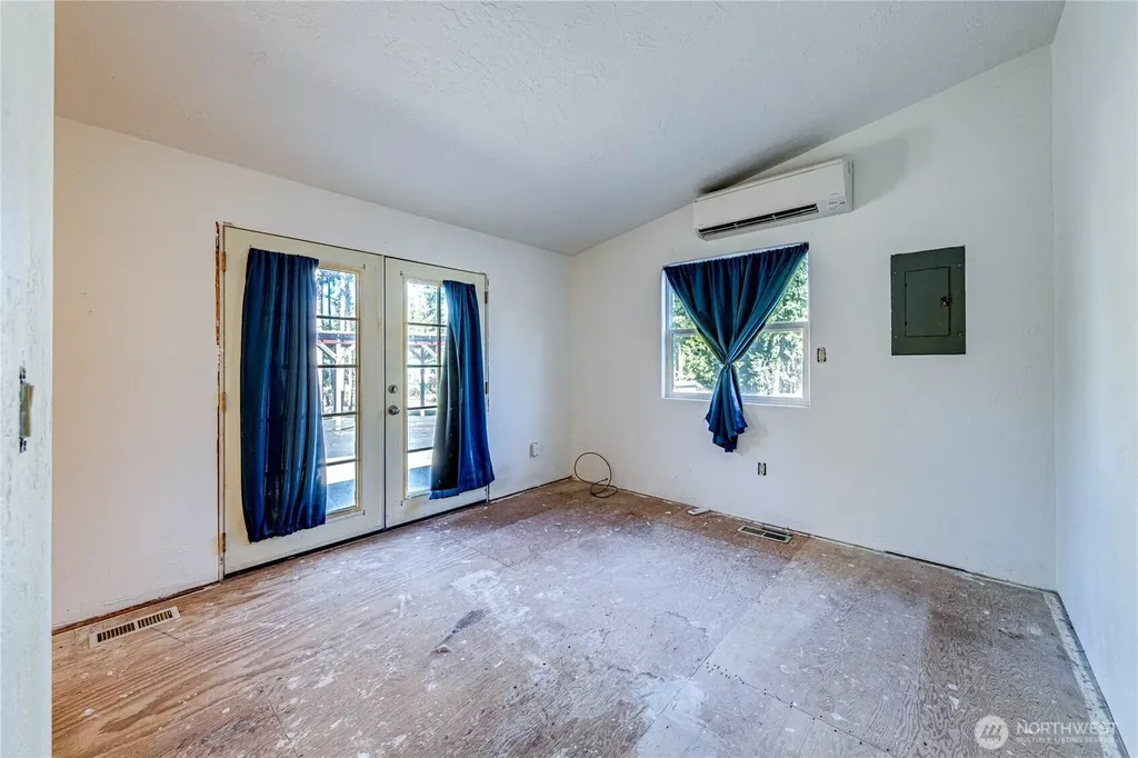 3962 Deer Park Road Port Angeles WA 98362