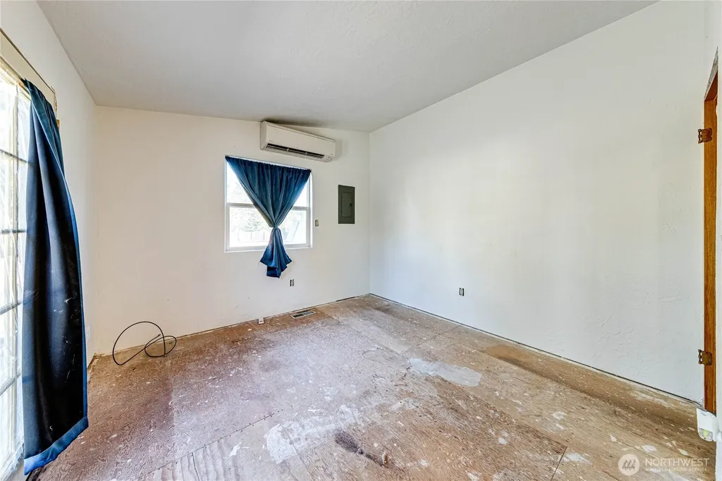 3962 Deer Park Road Port Angeles WA 98362