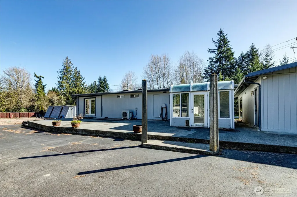 3962 Deer Park Road Port Angeles WA 98362