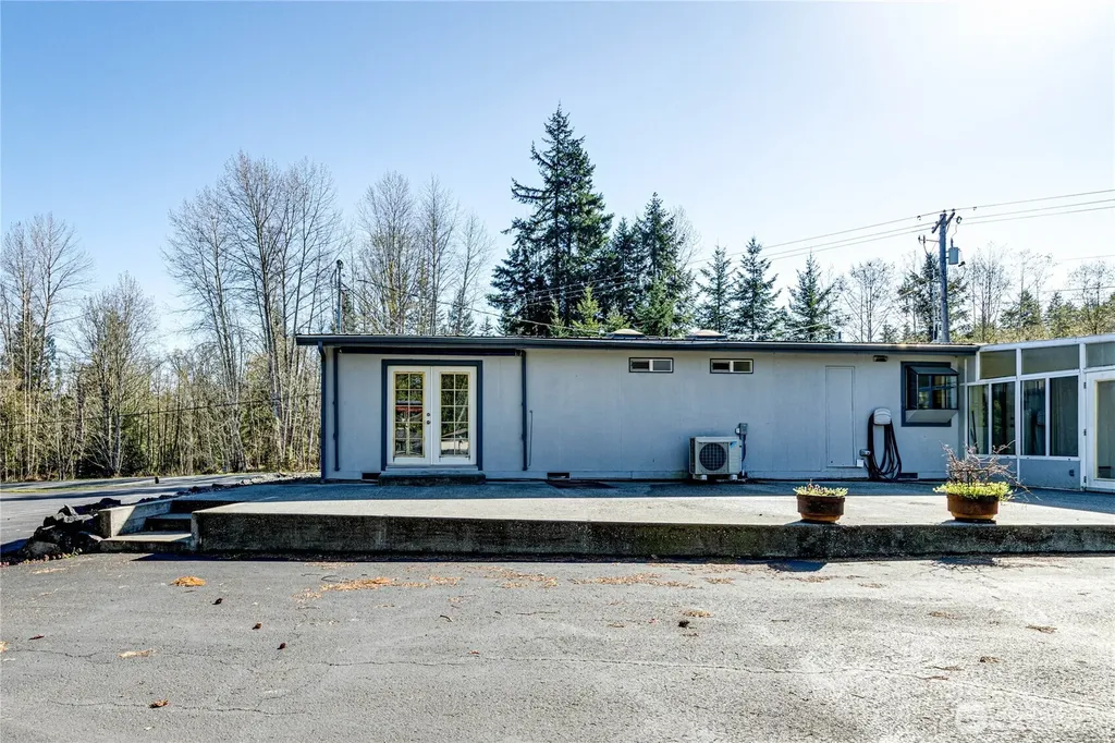 3962 Deer Park Road Port Angeles WA 98362