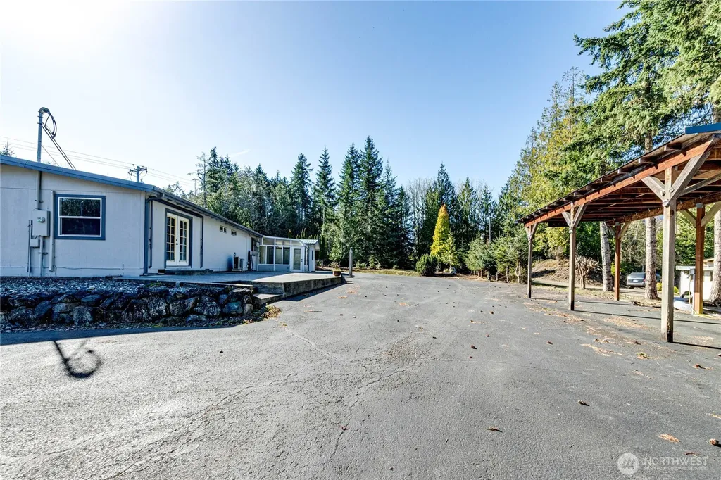 3962 Deer Park Road Port Angeles WA 98362