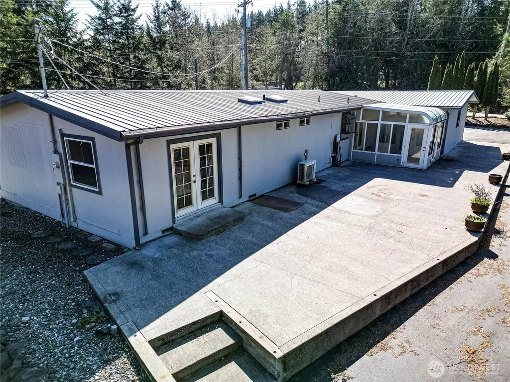 3962 Deer Park Road Port Angeles WA 98362
