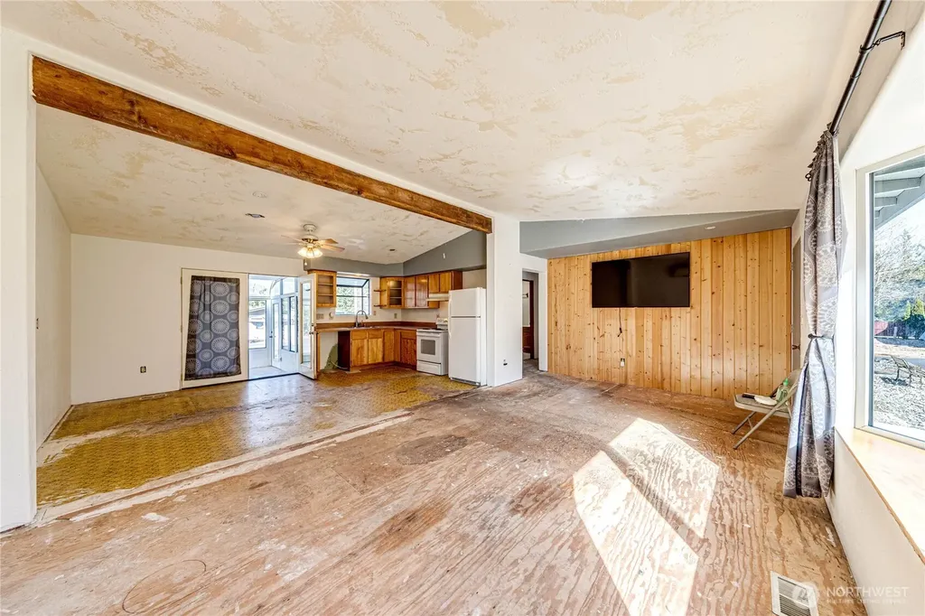 3962 Deer Park Road Port Angeles WA 98362