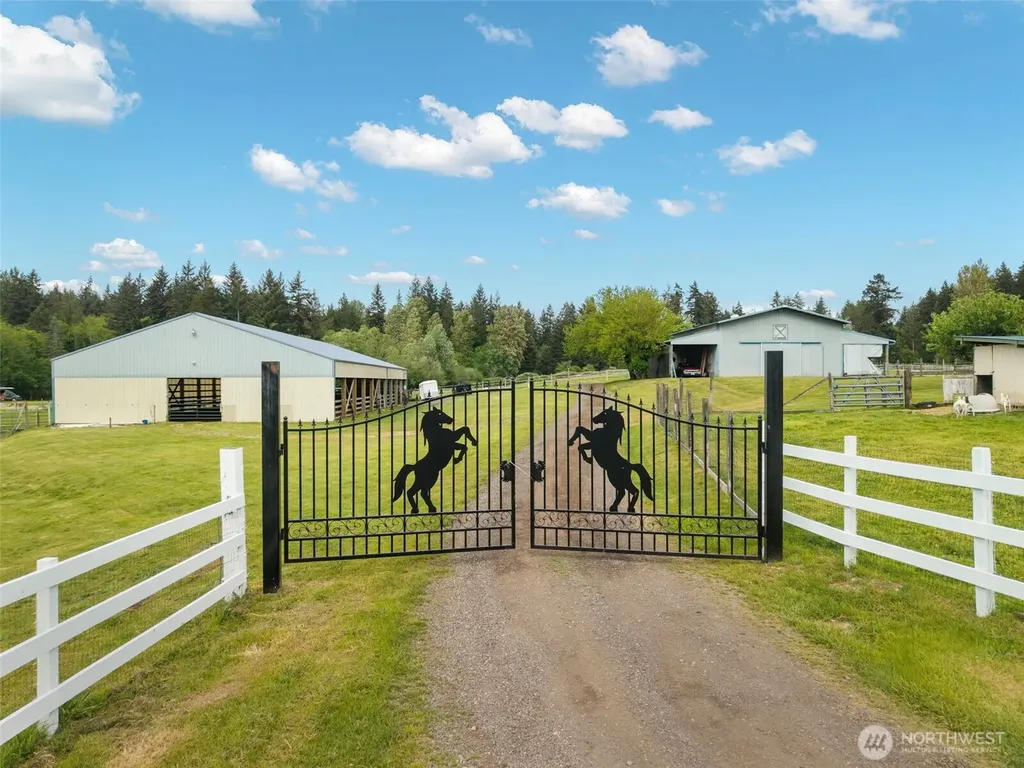 14110 Glenwood Road SW Port Orchard WA 98367