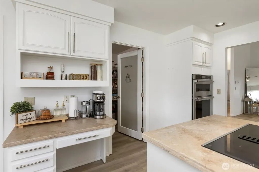 14110 Glenwood Road SW Port Orchard WA 98367