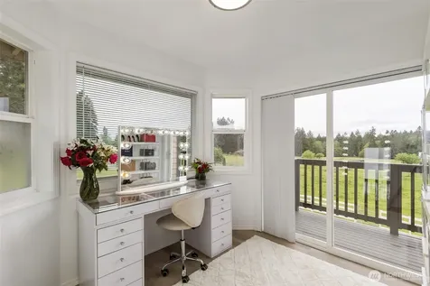 14110 Glenwood Road SW Port Orchard WA 98367