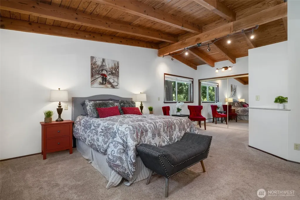 336 N 160th Street Shoreline WA 98133