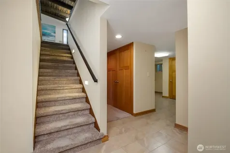336 N 160th Street Shoreline WA 98133