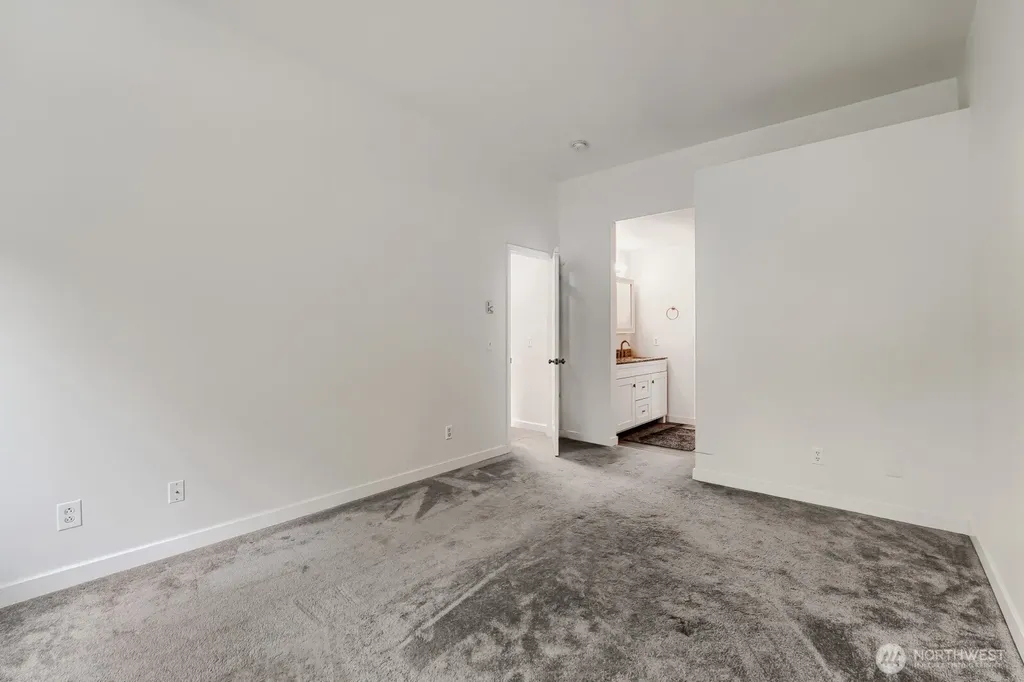 22122 41st Avenue S Kent WA 98032
