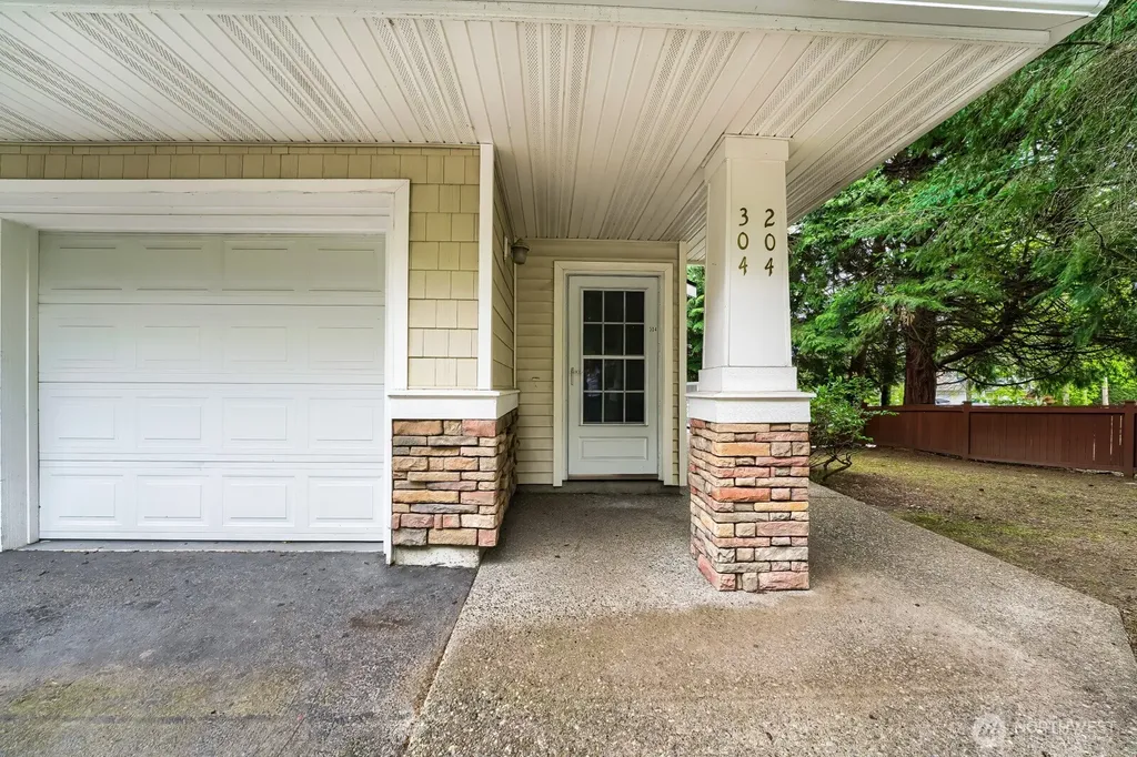 22122 41st Avenue S Kent WA 98032