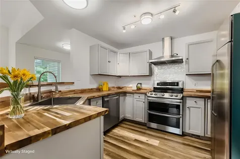 22122 41st Avenue S Kent WA 98032