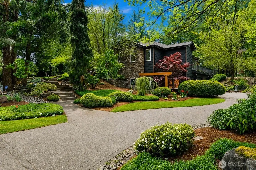 5618 Old Stump Drive NW Gig Harbor WA 98332