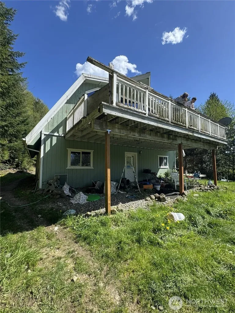 19911 State Route 165 E Carbonado WA 98323