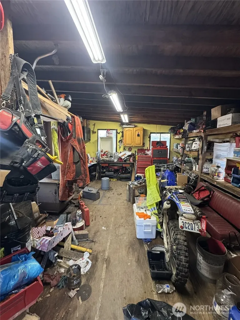 19911 State Route 165 E Carbonado WA 98323