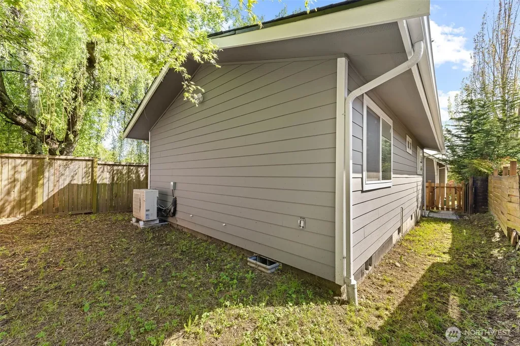 1411 26th Avenue Seattle WA 98122