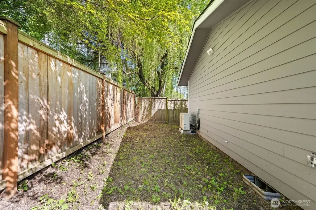 1411 26th Avenue Seattle WA 98122