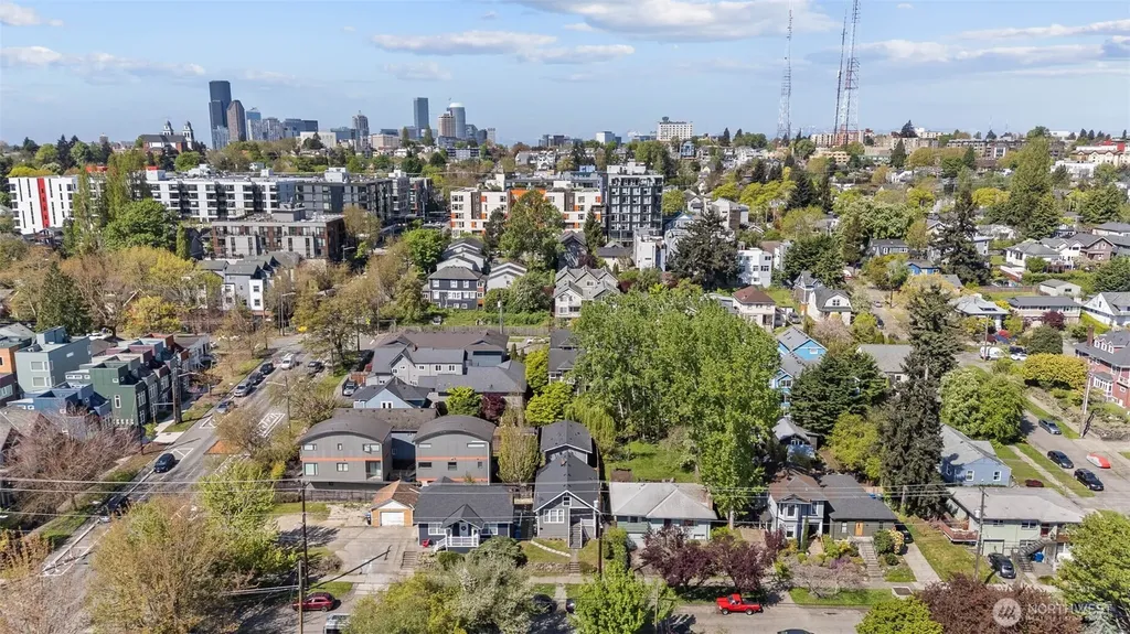 1411 26th Avenue Seattle WA 98122