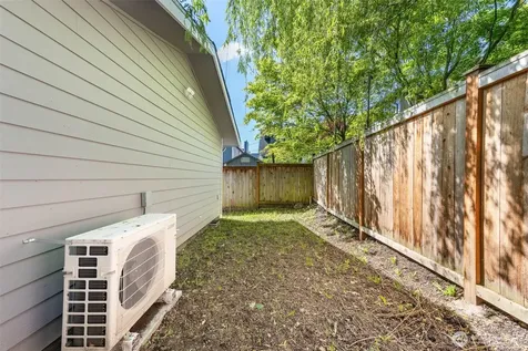 1411 26th Avenue Seattle WA 98122