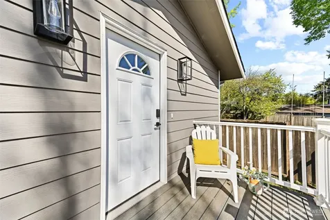 1411 26th Avenue Seattle WA 98122