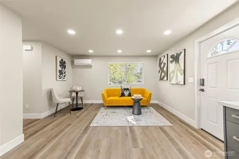 1411 26th Avenue Seattle WA 98122