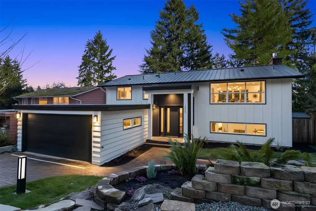 1023 109th Avenue SE Bellevue WA 98004