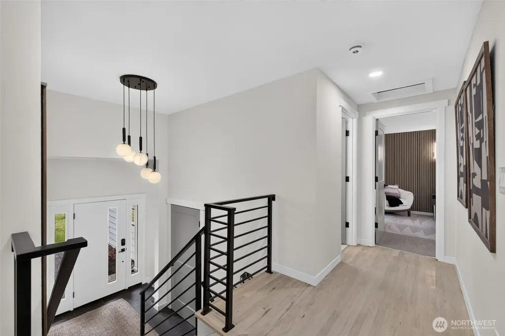 1023 109th Avenue SE Bellevue WA 98004