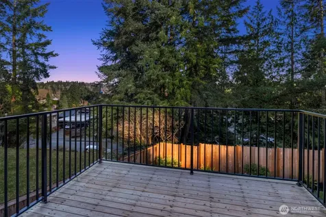 1023 109th Avenue SE Bellevue WA 98004