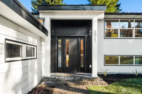 1023 109th Avenue SE Bellevue WA 98004