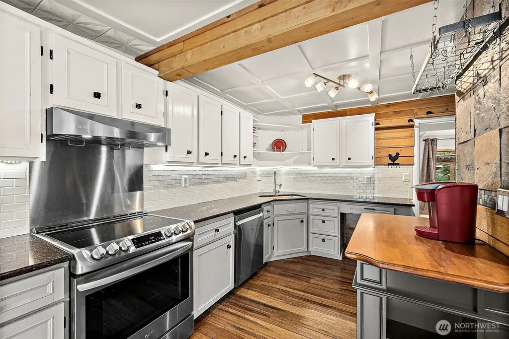 3311 Heather Place W University Place WA 98466