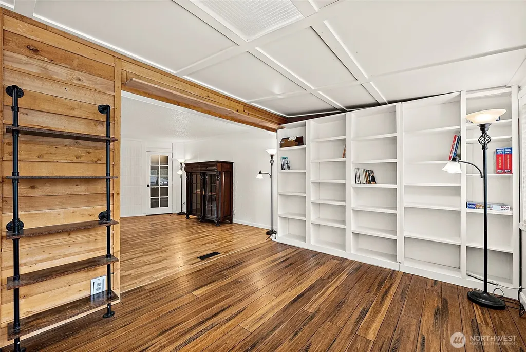3311 Heather Place W University Place WA 98466