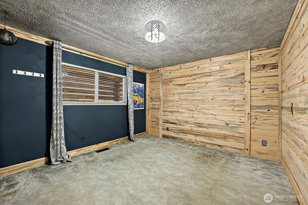 3311 Heather Place W University Place WA 98466