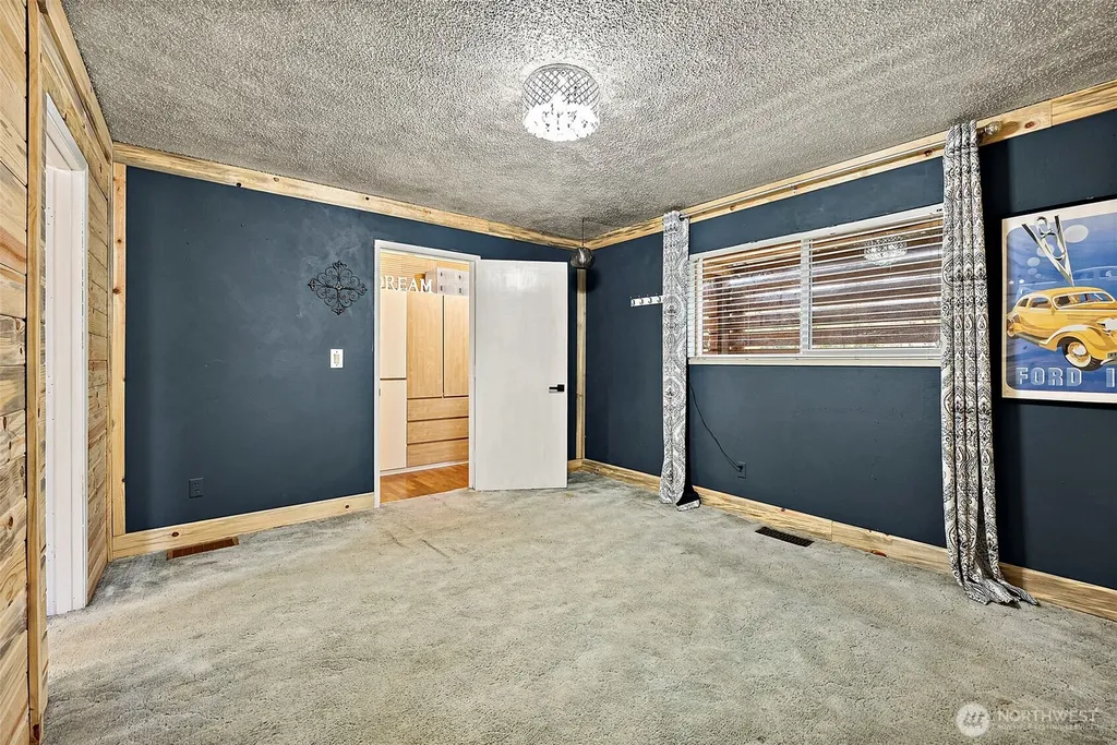 3311 Heather Place W University Place WA 98466