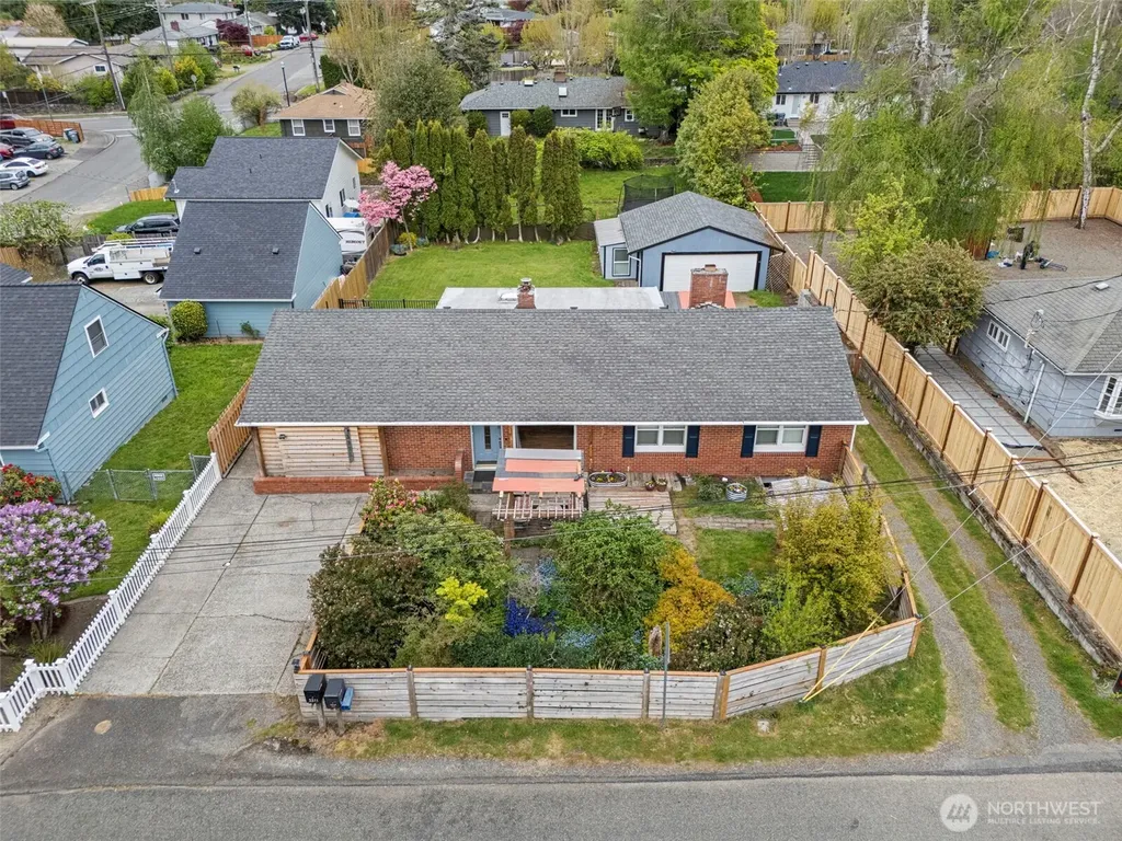 3311 Heather Place W University Place WA 98466