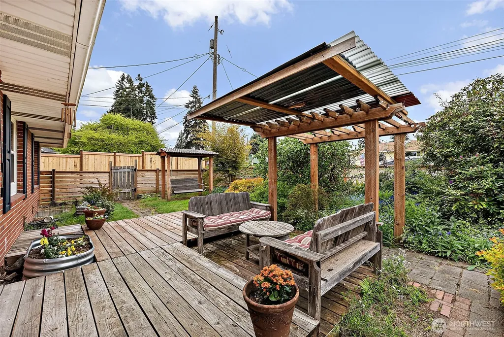 3311 Heather Place W University Place WA 98466