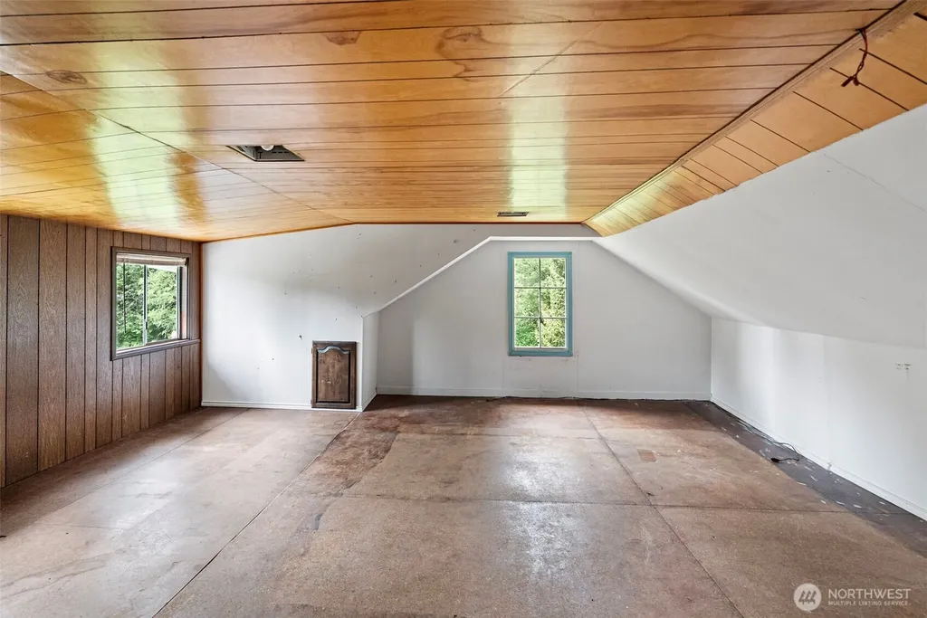 135 NW Walker Road Poulsbo WA 98370