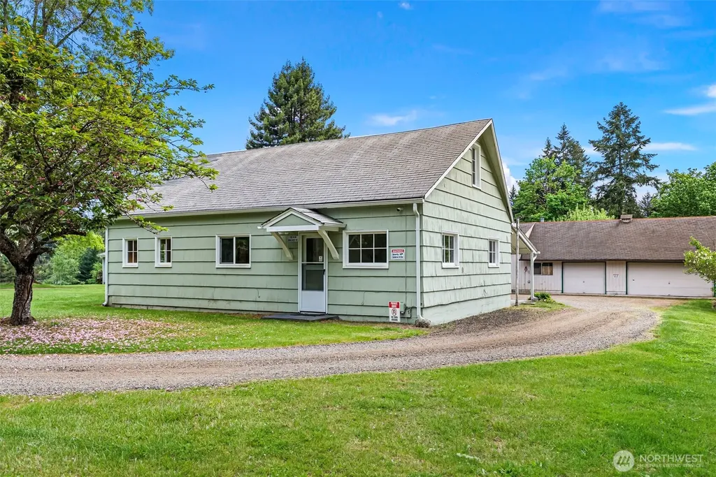 135 NW Walker Road Poulsbo WA 98370