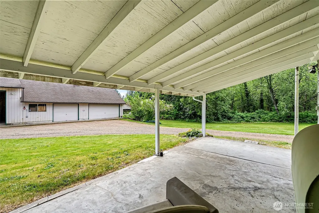 135 NW Walker Road Poulsbo WA 98370