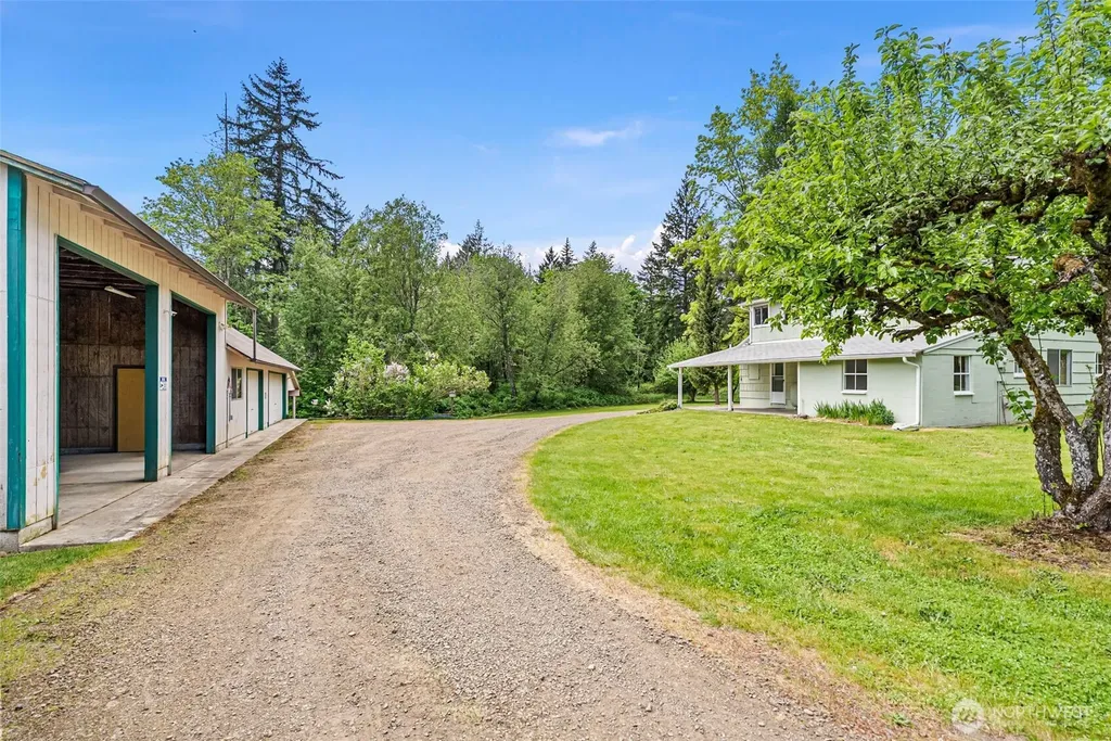 135 NW Walker Road Poulsbo WA 98370