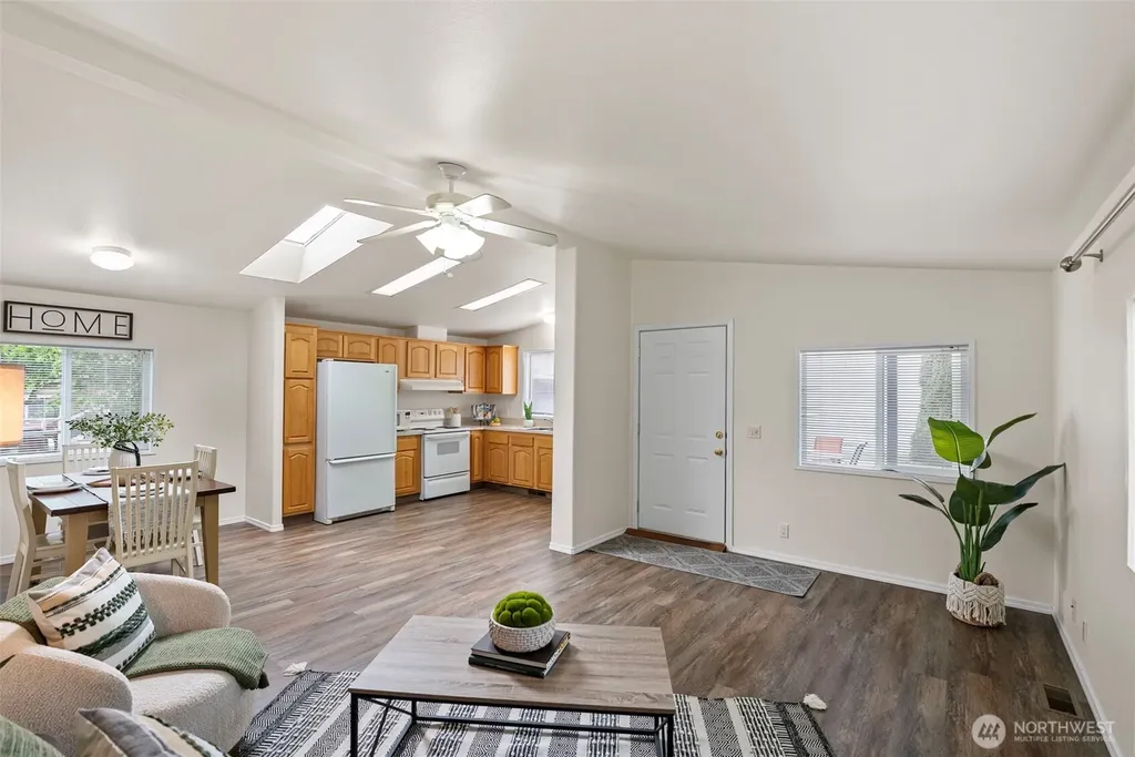 135 NW Walker Road Poulsbo WA 98370