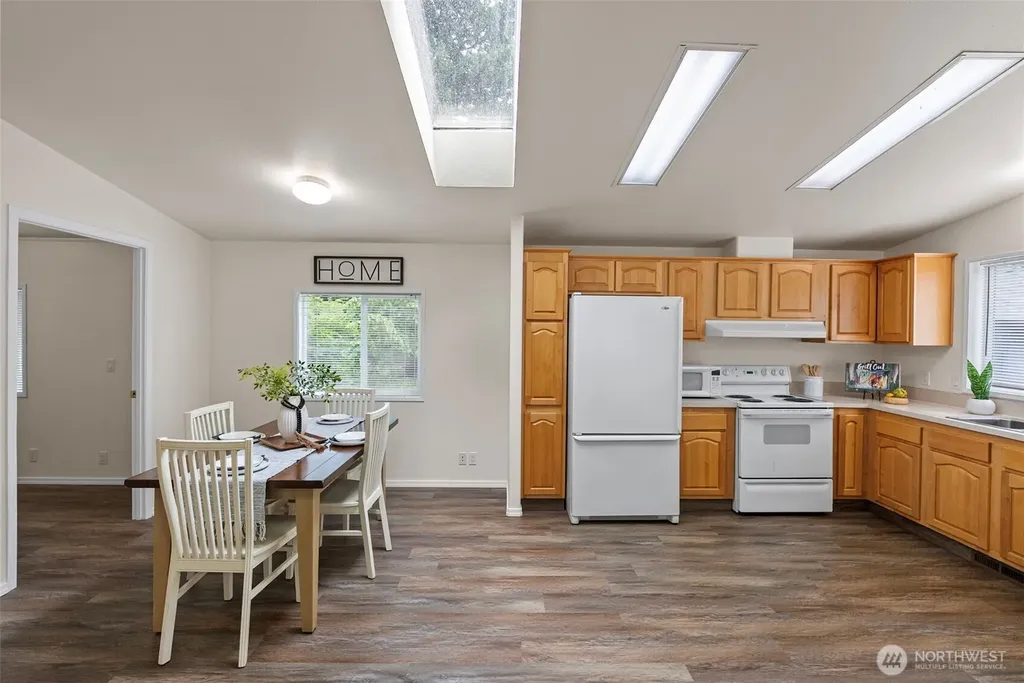 135 NW Walker Road Poulsbo WA 98370
