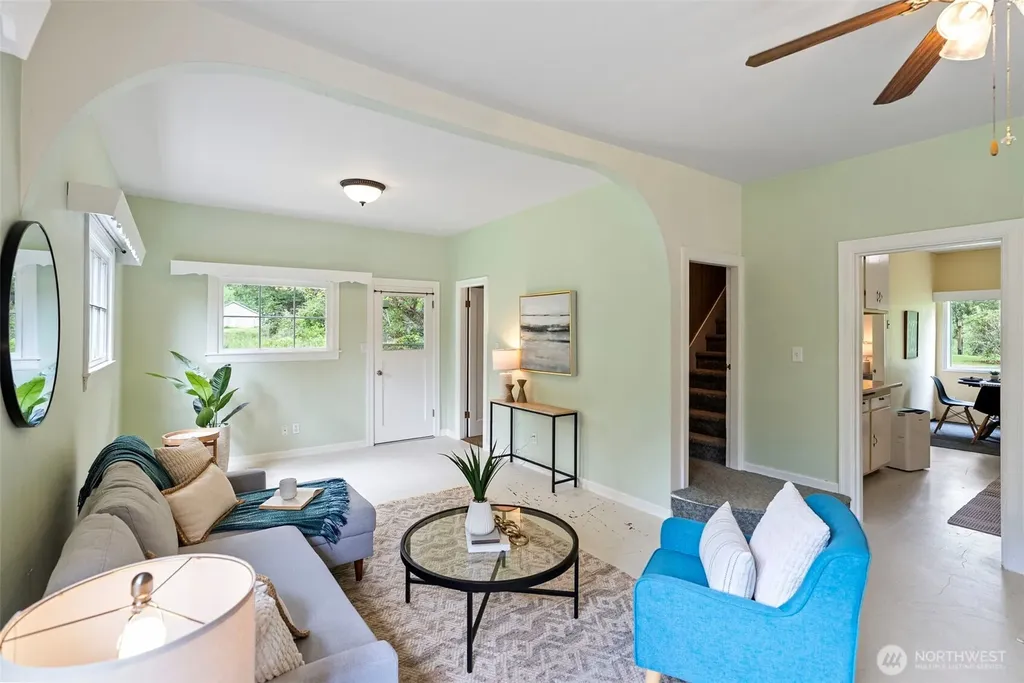 135 NW Walker Road Poulsbo WA 98370