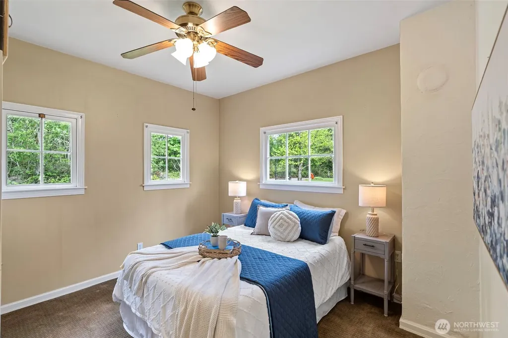 135 NW Walker Road Poulsbo WA 98370