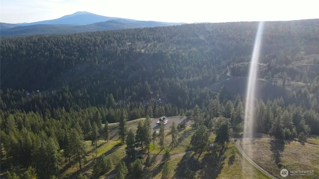 24 Greer Road Oroville WA 98859