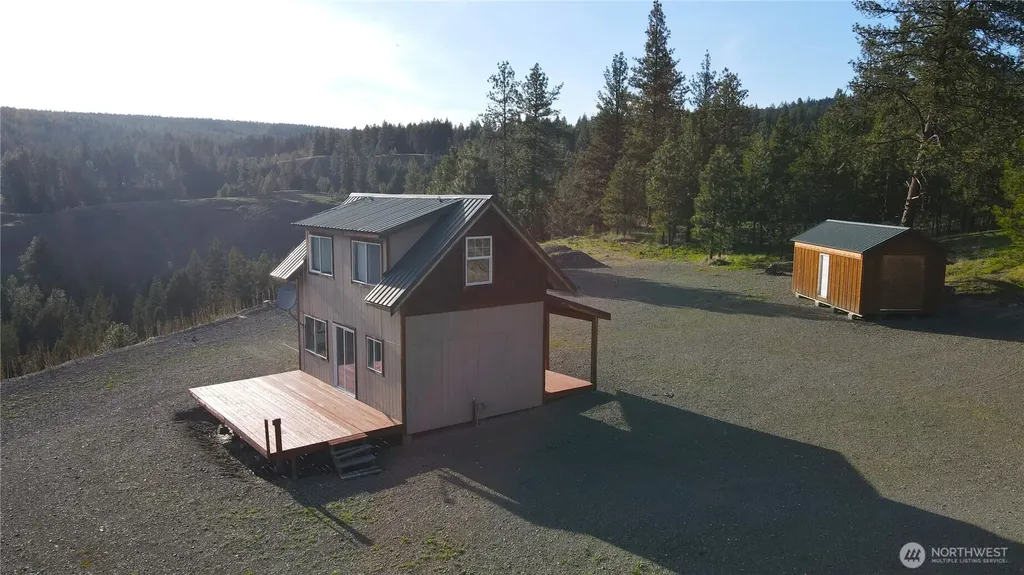 24 Greer Road Oroville WA 98859