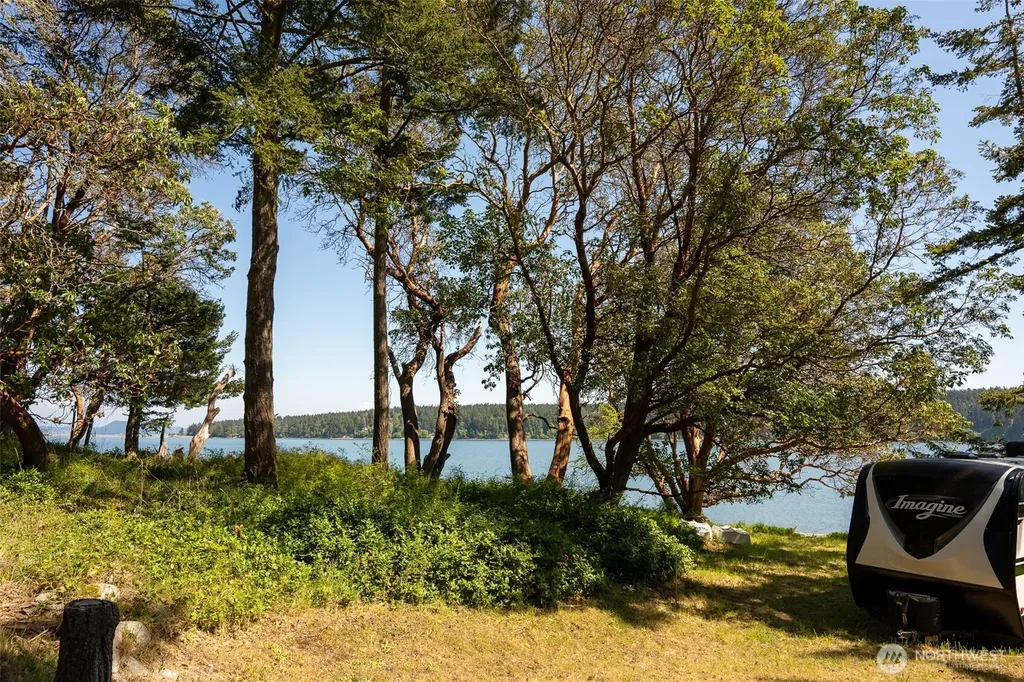 1484 Islandale Road Lopez Island WA 98261