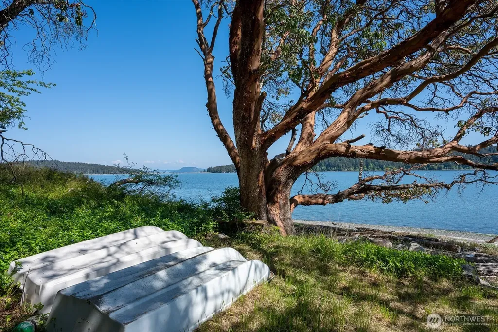 1484 Islandale Road Lopez Island WA 98261