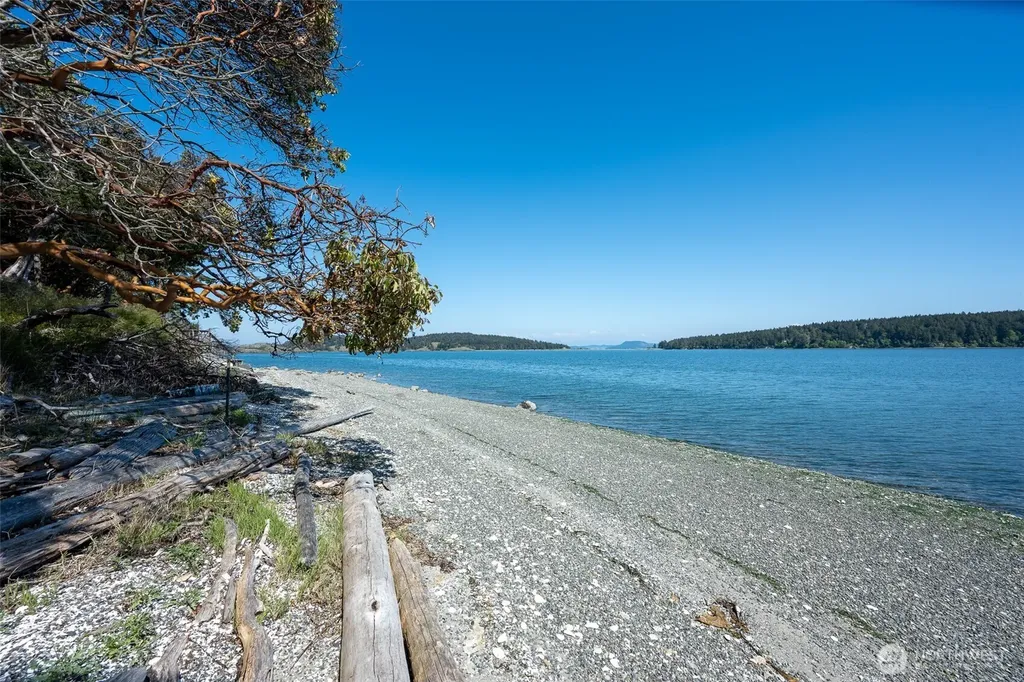 1484 Islandale Road Lopez Island WA 98261