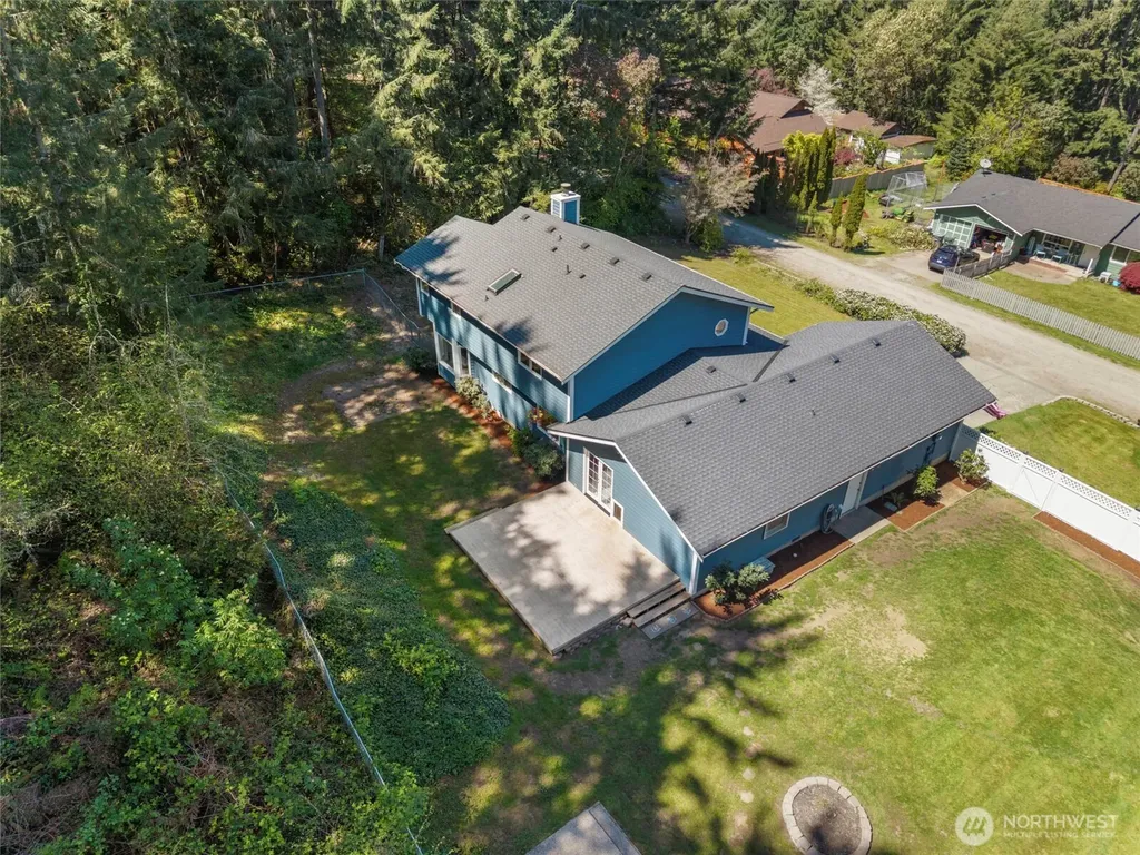 858 Illahee Drive Fox Island WA 98333