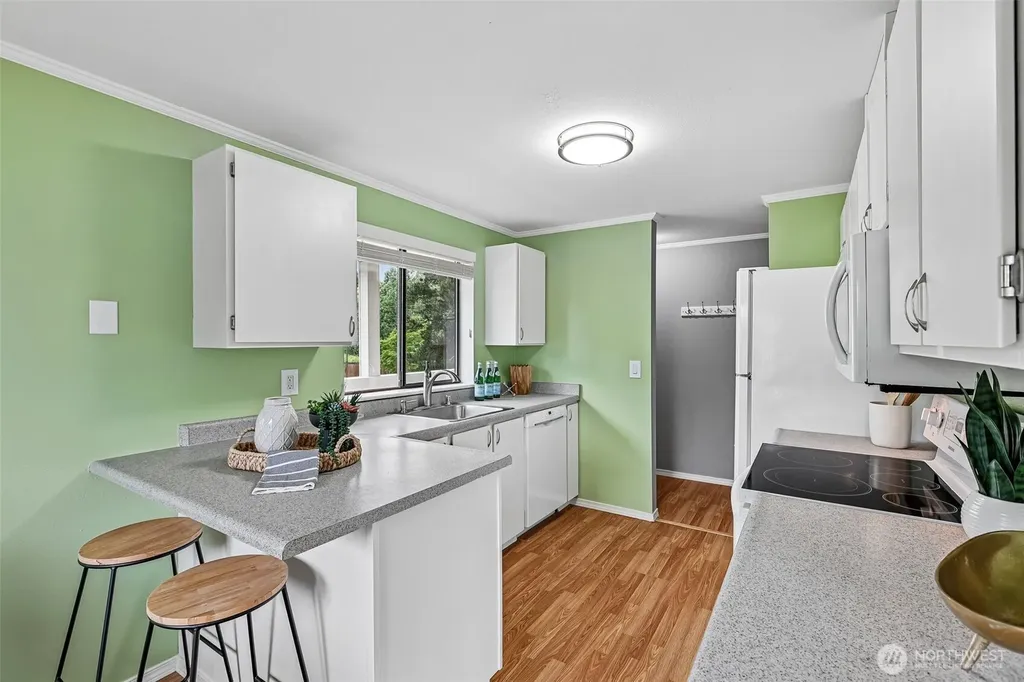 1606 201st Place SE Bothell WA 98012